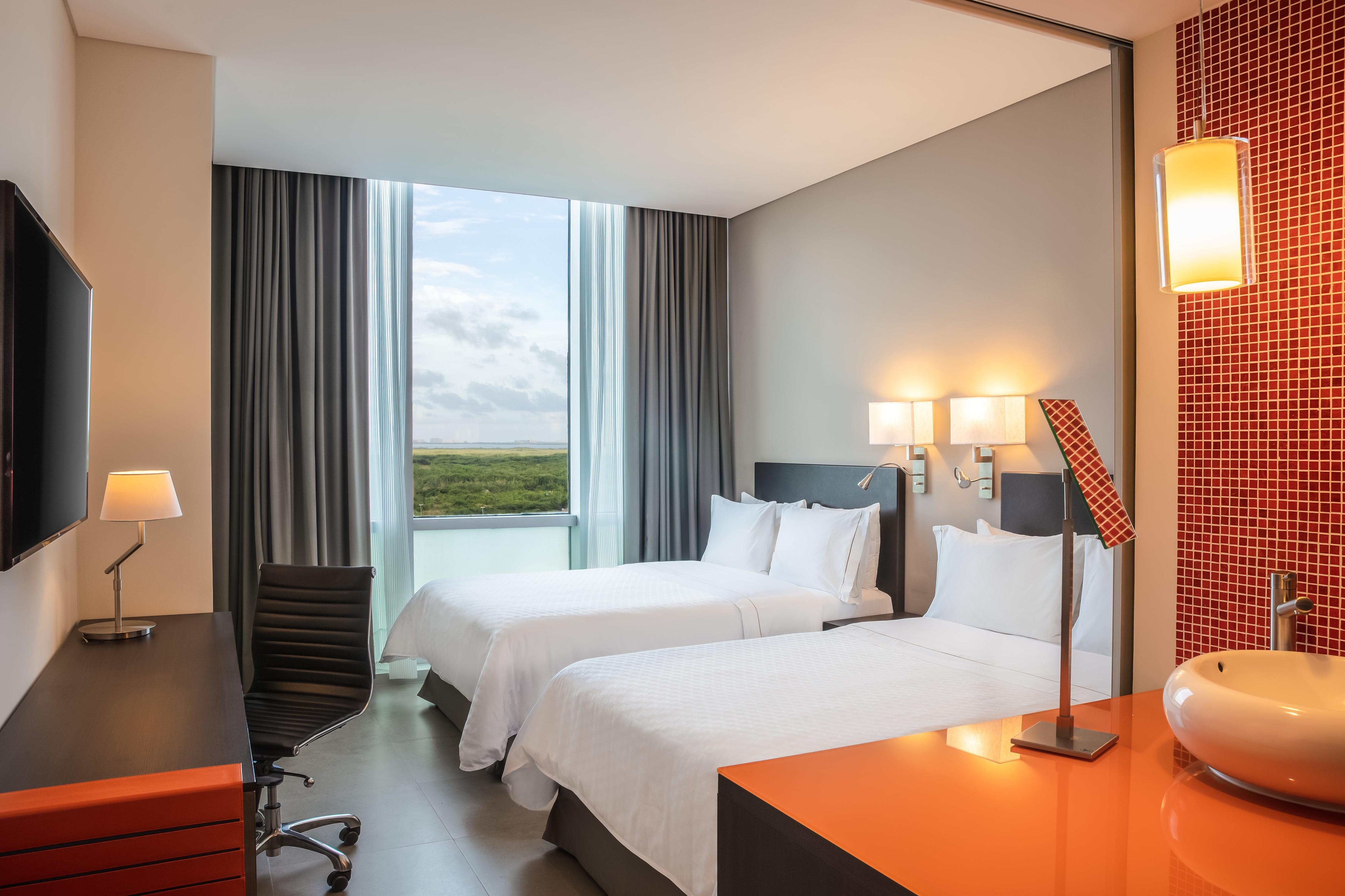 Fiesta Inn Guadalajara Aeropuerto Las Pintas Екстер'єр фото